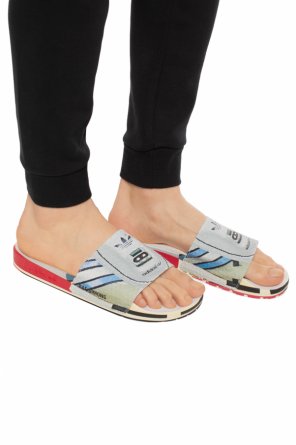Klapki ‘rs micro adilette’, zdjęcie 2 Klapki ‘rs micro adilette’ od ADIDAS by Raf Simons